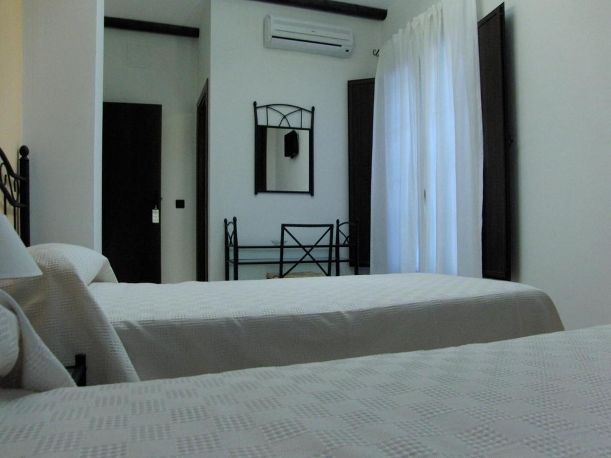 Hotel El Romeral Алмаден де ла Плата Стая снимка